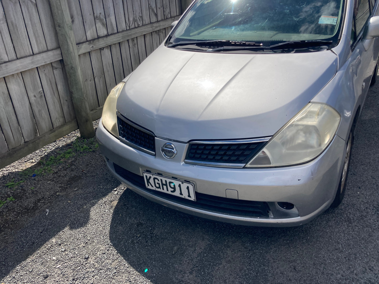 2007 NISSAN TIIDA / Silver / Hatchback